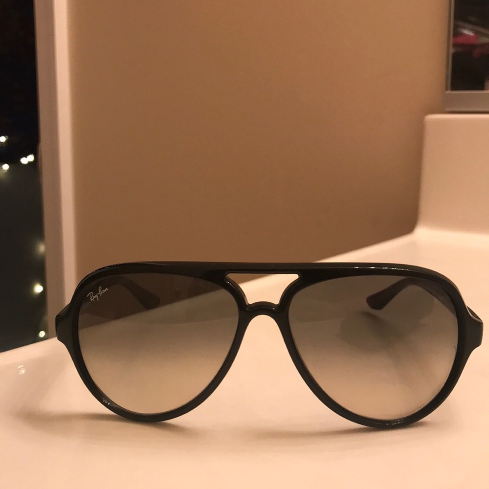 NEW Ray Ban cats 5000